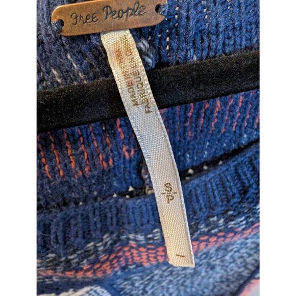 Free People Knitted Sweater with 3/4 Sleeves Women's Size Small - Picture 3 of 4